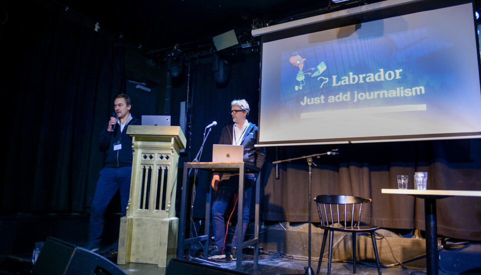 CEO Jan Thoresen en oprichter Jon R. Hammerfjeld op het podium in Mx3 Londen in december 2023.